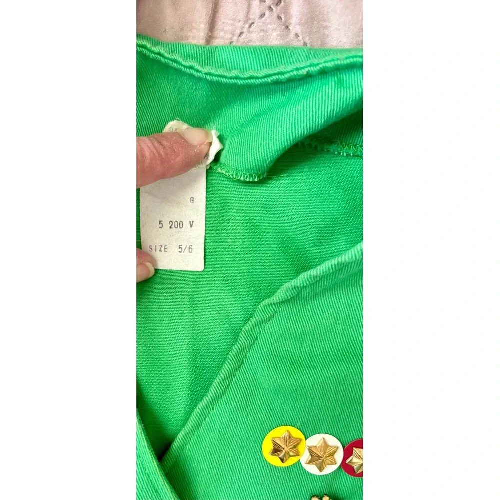 Vintage Girl Scouts Junior Green Uniform Vest with Pins Size 5/6 Kelly Green - Picture 4 of 7